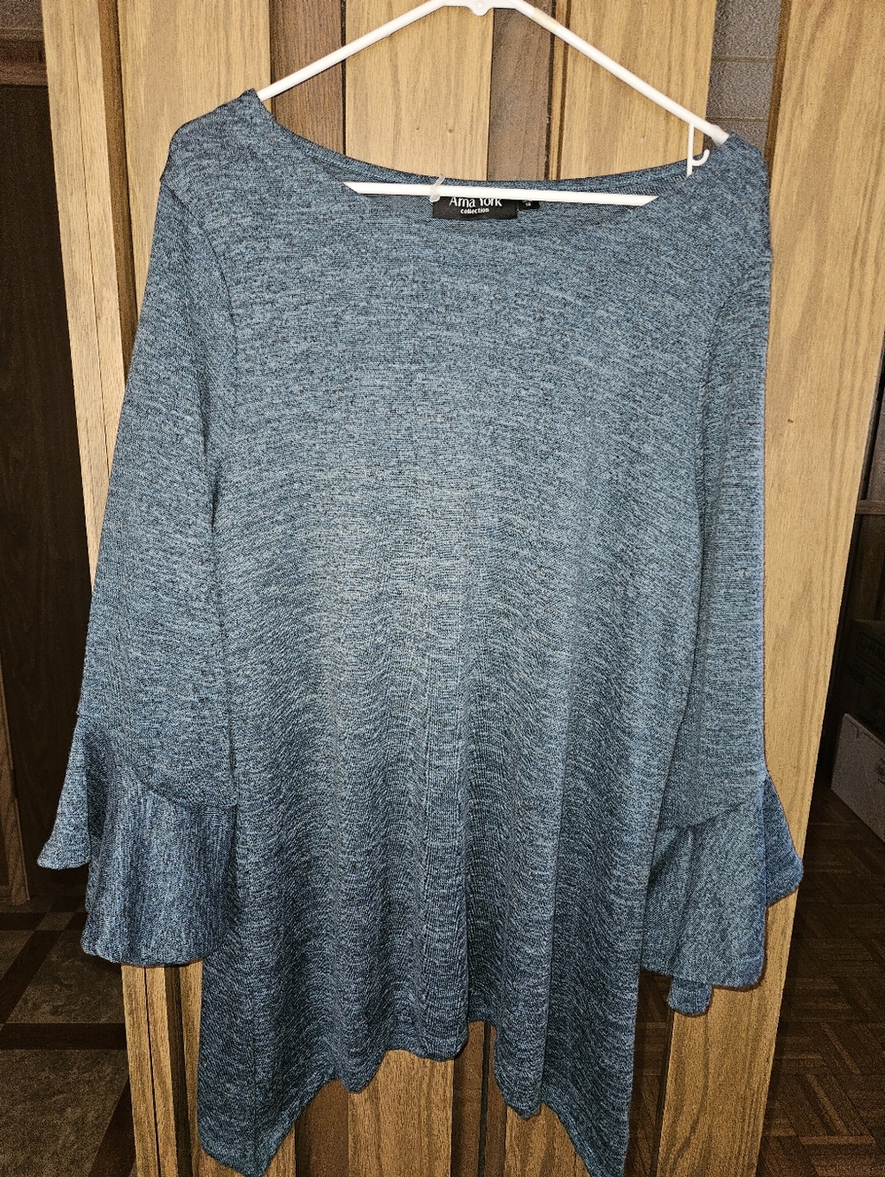 Arna York Sz 18 Bell Sleeve Tunic Top